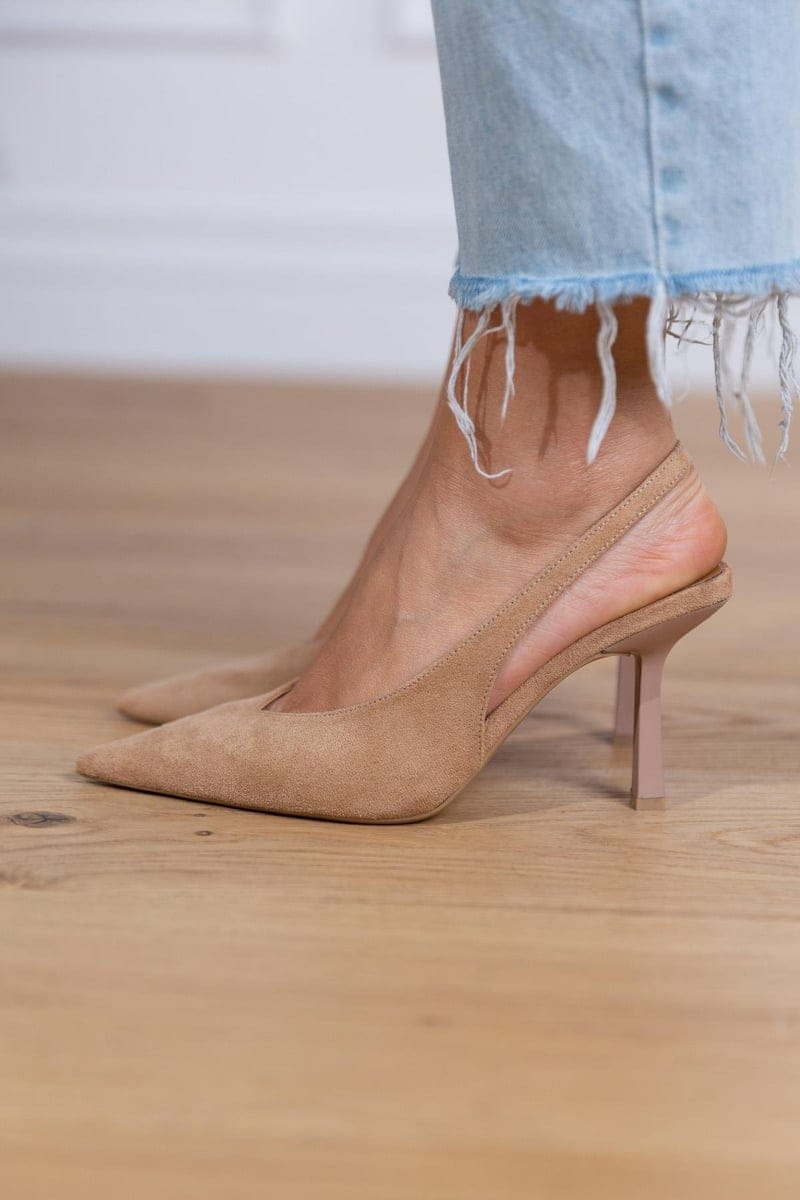 Marlena – Dámske lodičky v nude farbe so špicatou špičkou – foto 3