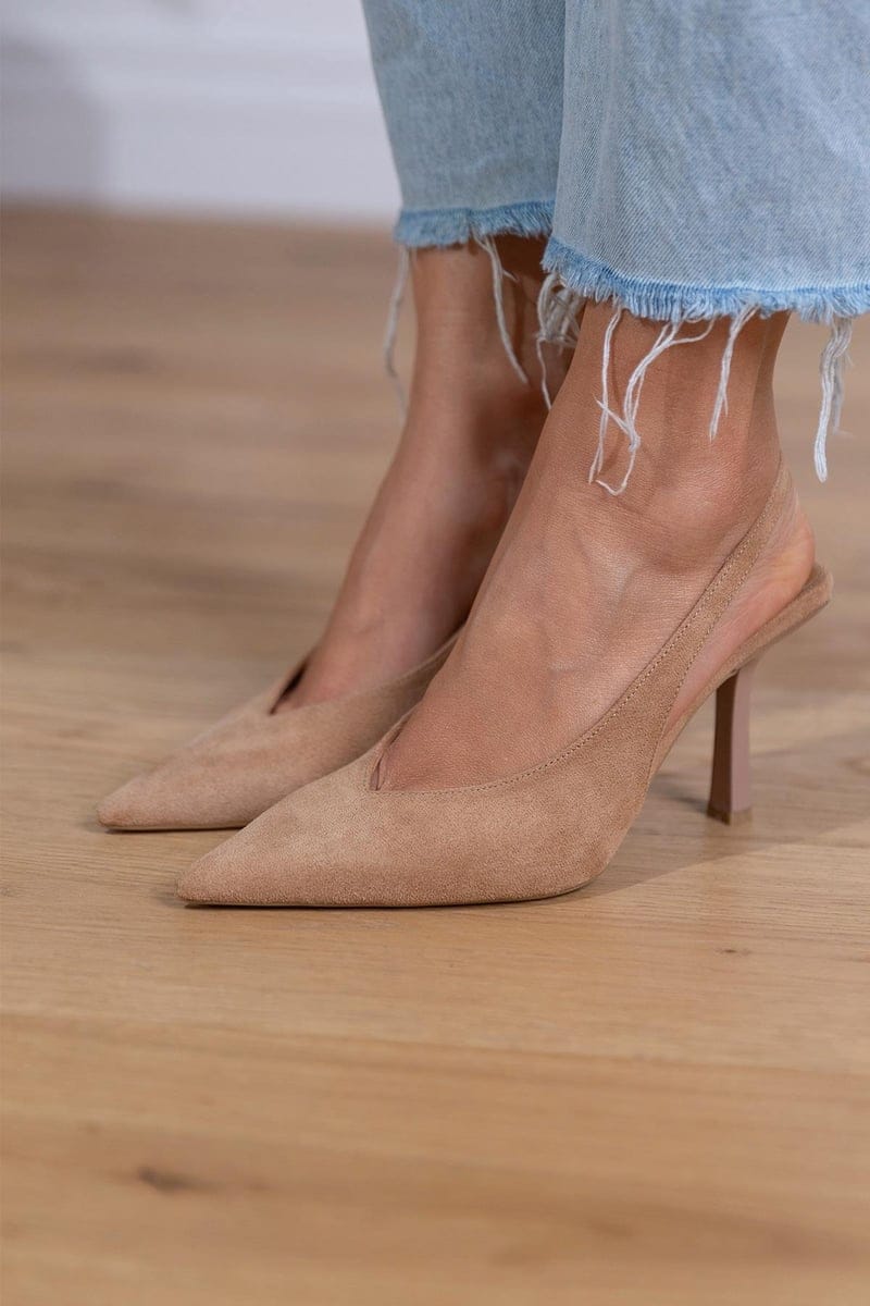 Marlena – Dámske lodičky v nude farbe so špicatou špičkou – foto 4